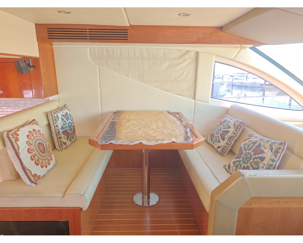 44ft yacht gallery images
